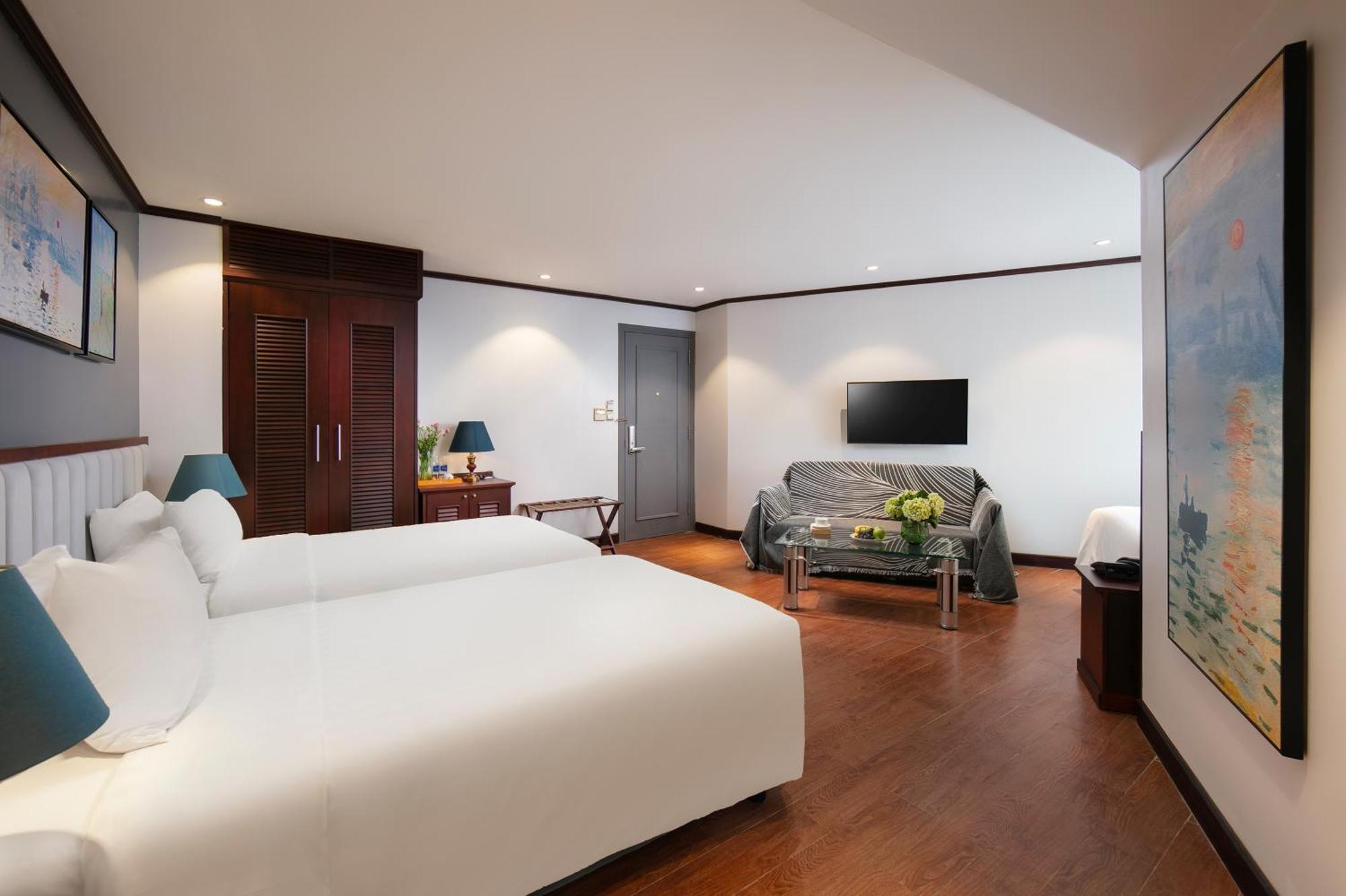 May De Ville Corner Hotel Hanoï Extérieur photo
