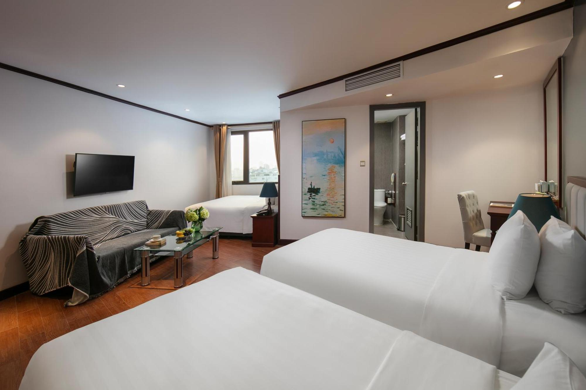 May De Ville Corner Hotel Hanoï Extérieur photo