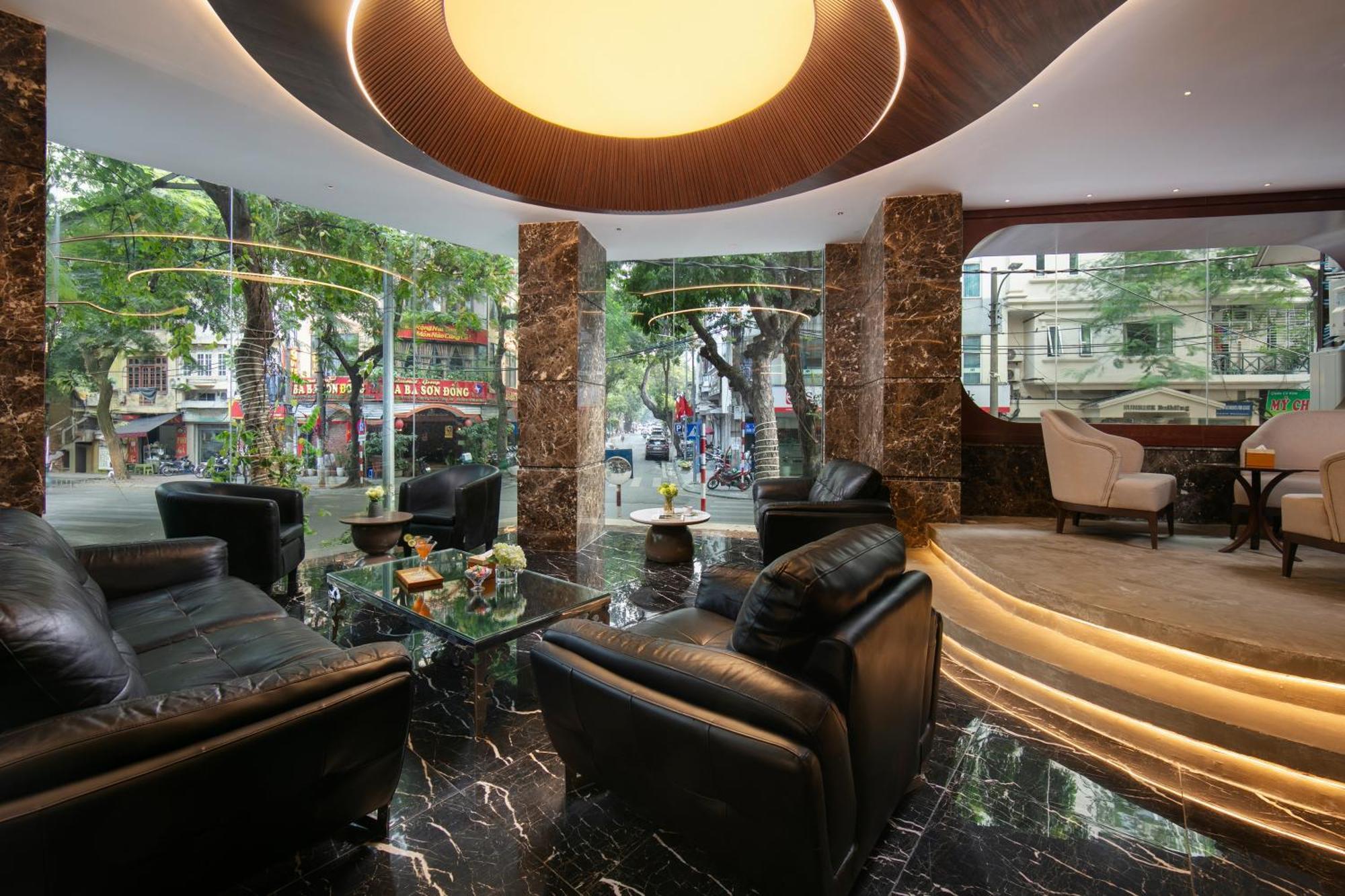 May De Ville Corner Hotel Hanoï Extérieur photo